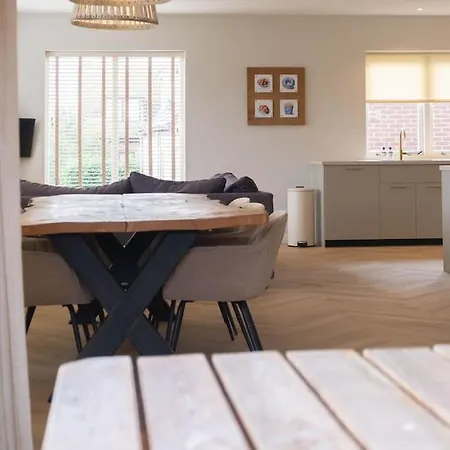 アパート Sint Adelbertus