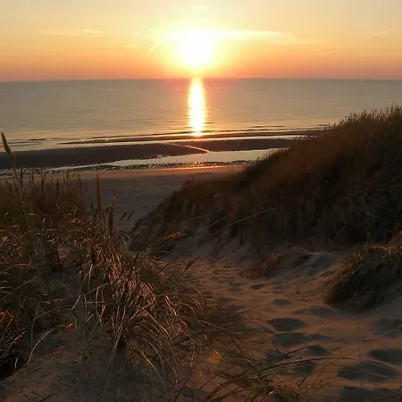 Sint Adelbertus アパート *